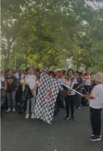 Jalan Santai Sambil LISA (Lihat Sampah Angkat) Meriahkan Bulan Lingkungan Klasis GPM Masohi